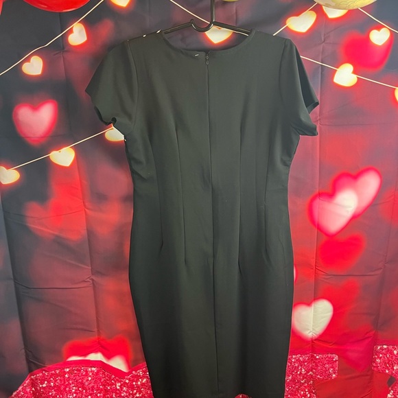 Handmade Mexican Embroidered Dress made in Mexico by Mexican artisans, elegant - Picture 3 of 4